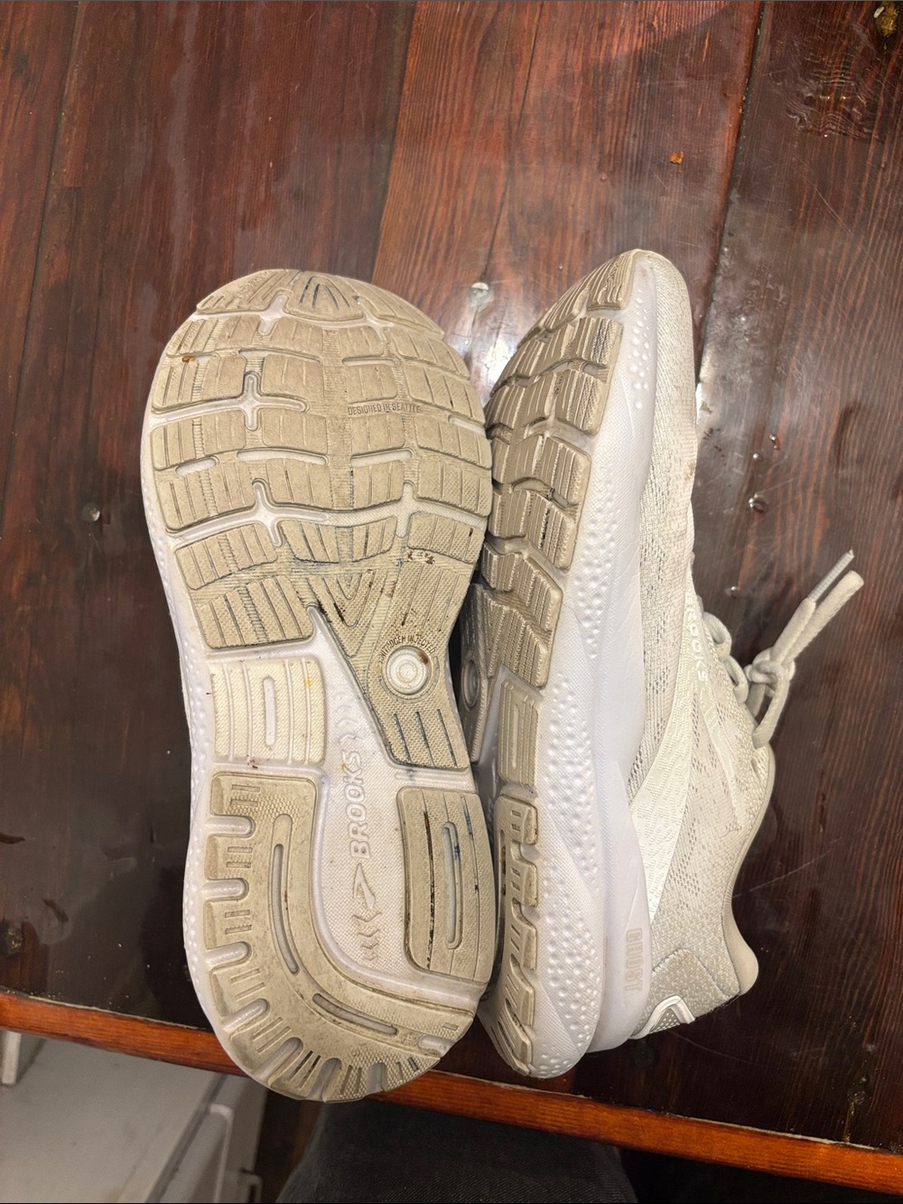 Brooks Women's White Athletic Running Shoes - Picture 9 of 9